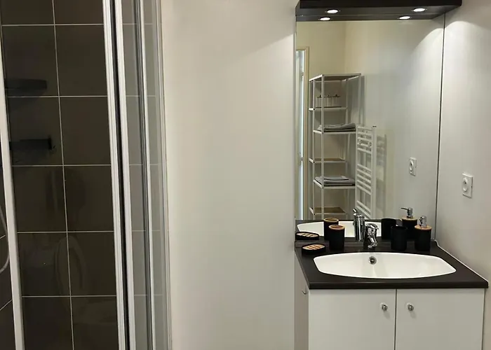 Renovated With 50 M2 Terrace Apartment *